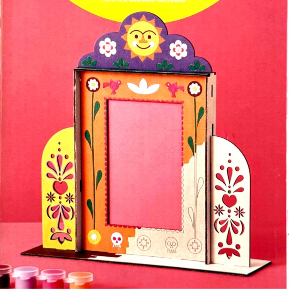 Mondo Llama Create Your Own Wood Frame Kit NEW